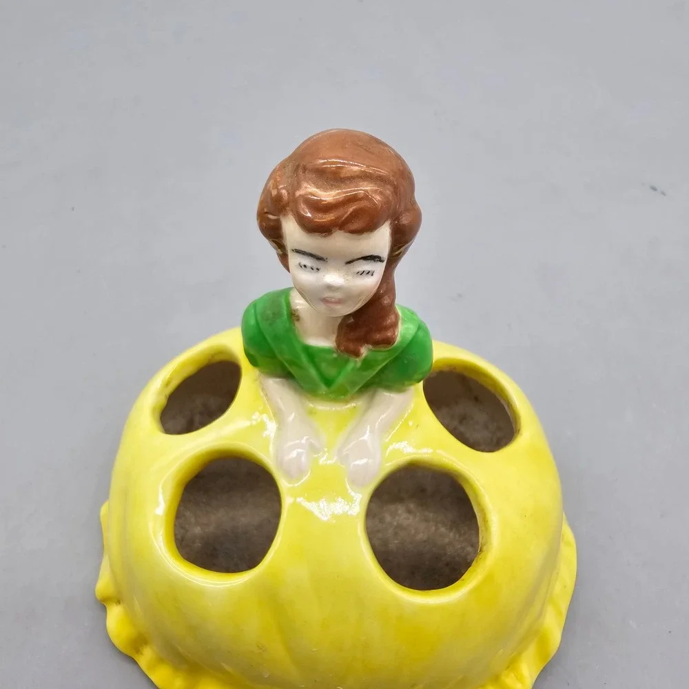 N/A vintage ceramic
