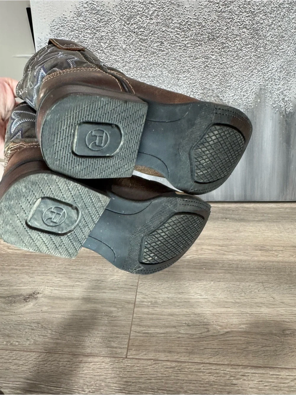 Roper size 10