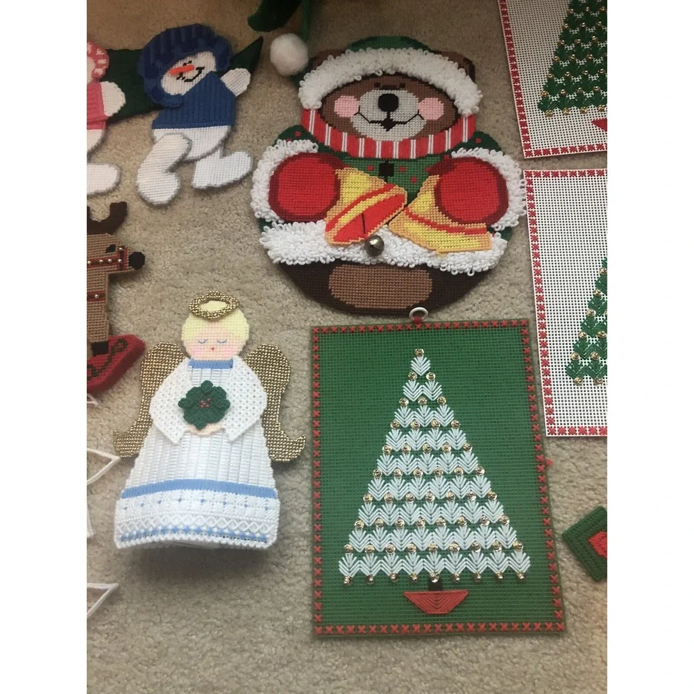 Needlepoint plastic canvas