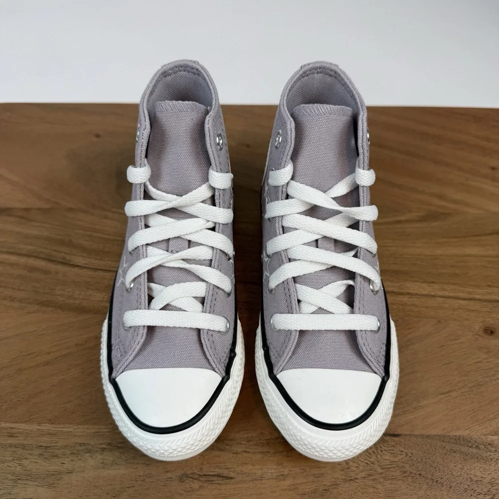 Converse size 11