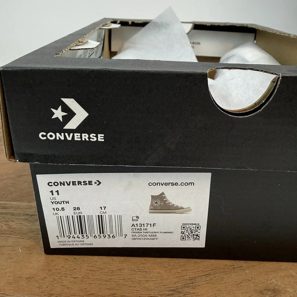 Converse size 11