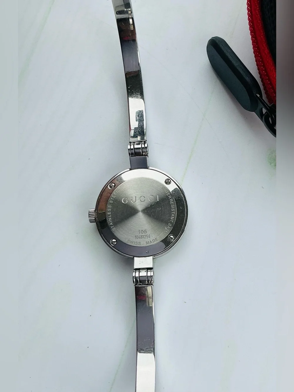 Gucci sleek authentic