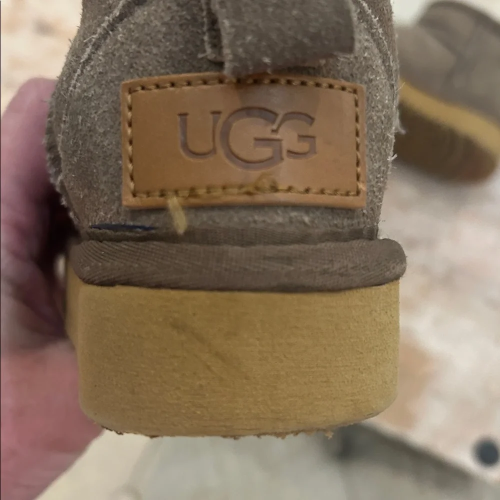 UGG warm stylish
