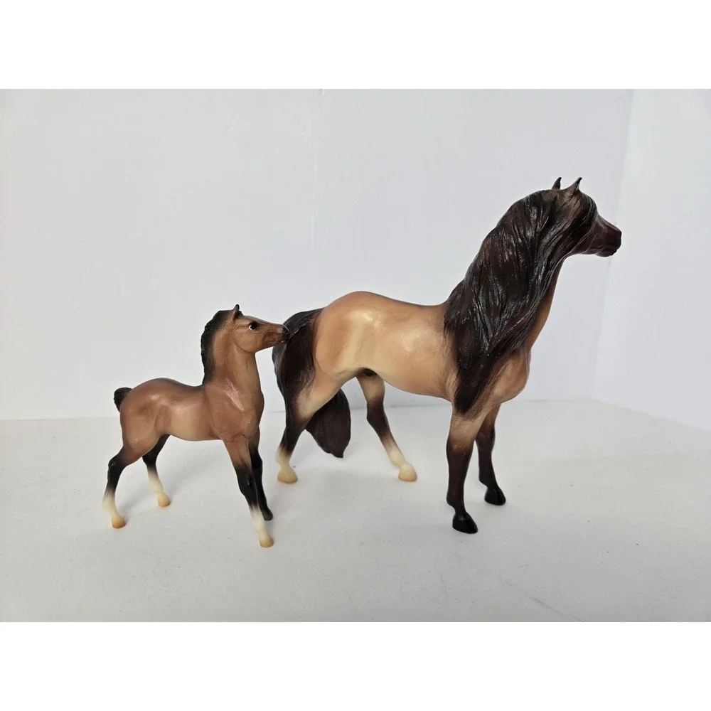 Breyer horse set