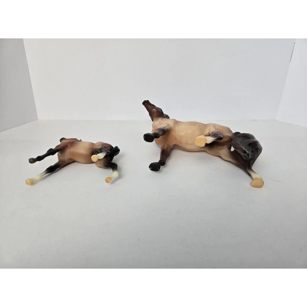 Breyer horse set