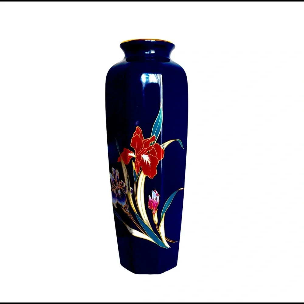 Vintage Made in Japan Irises Vase w/ Gold…