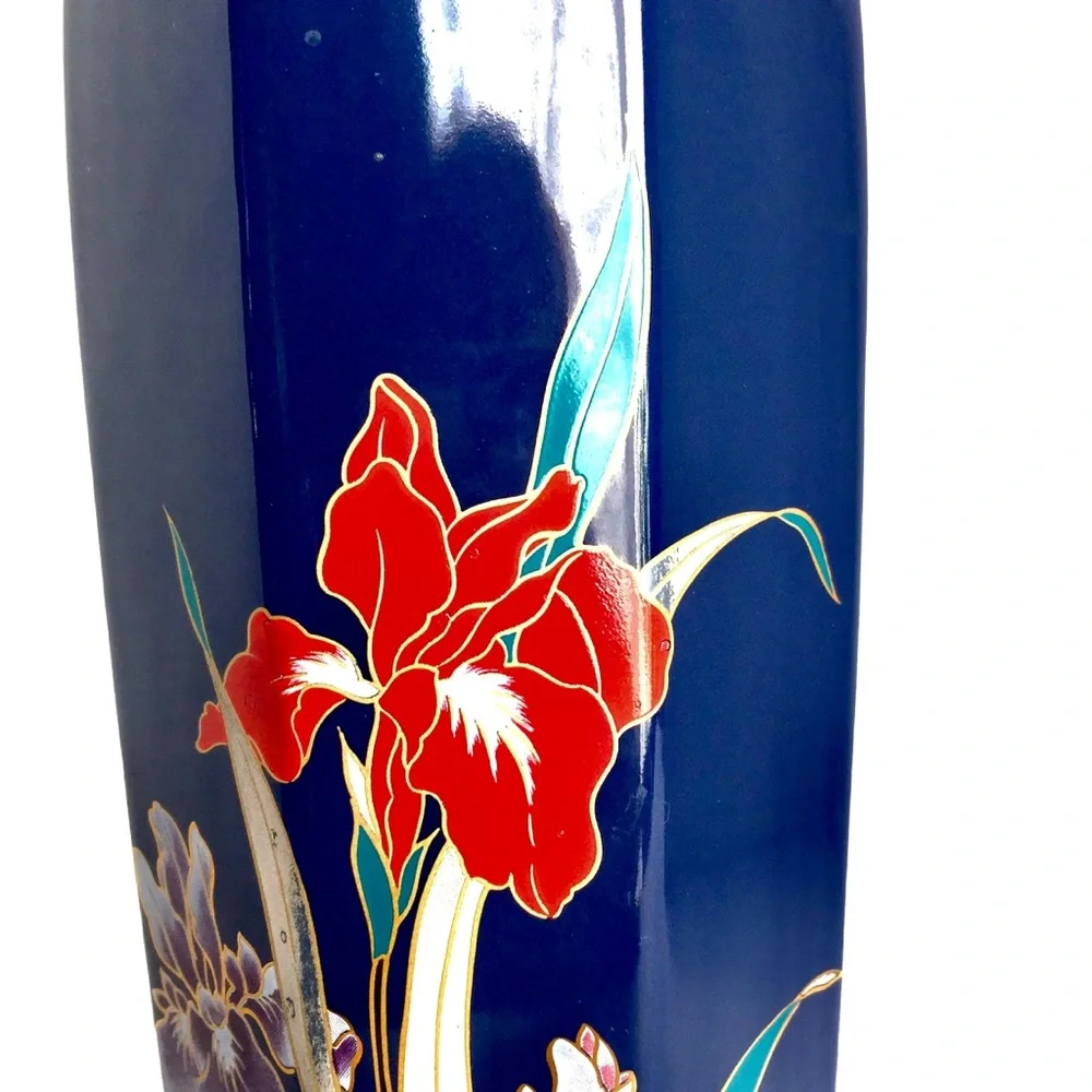 Vintage blue iris