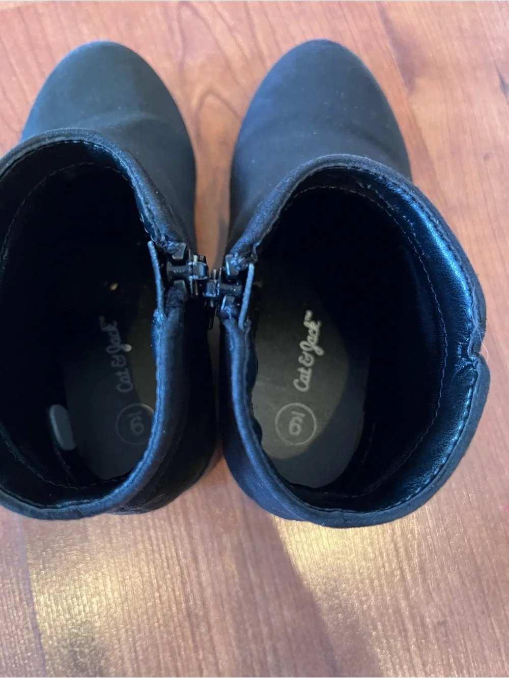 Cat & Jack classic black