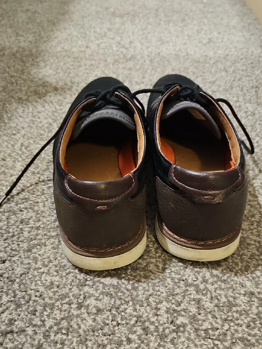 Men's Black Lace-Up Derby Oxfords