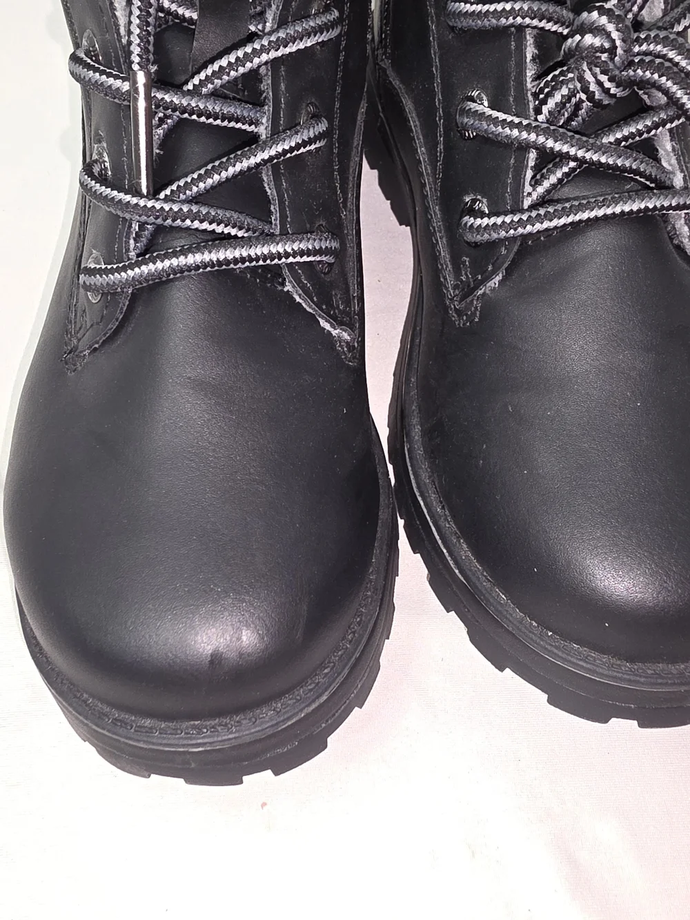Nautica boots size