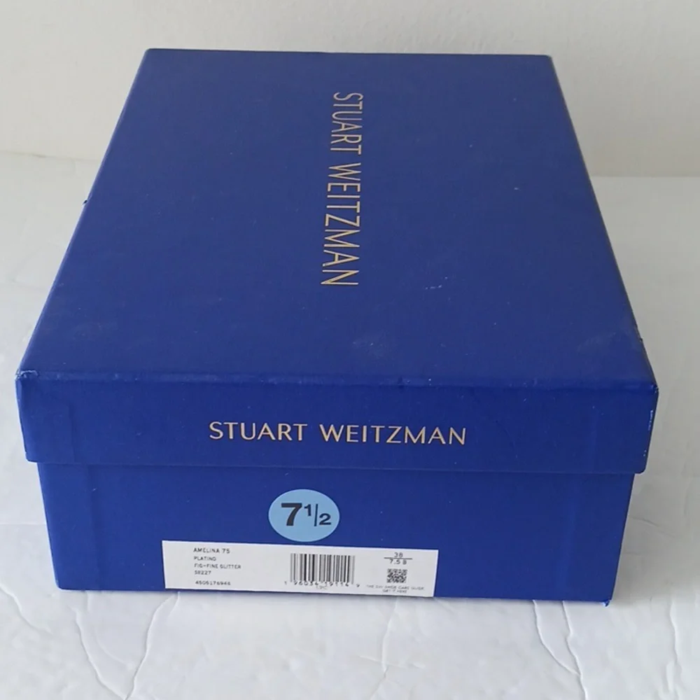 Stuart Weitzman enlarge pre