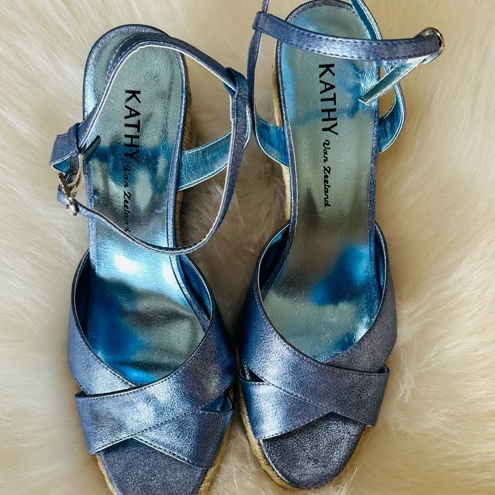 Kathy Van Zeeland elegant metallic