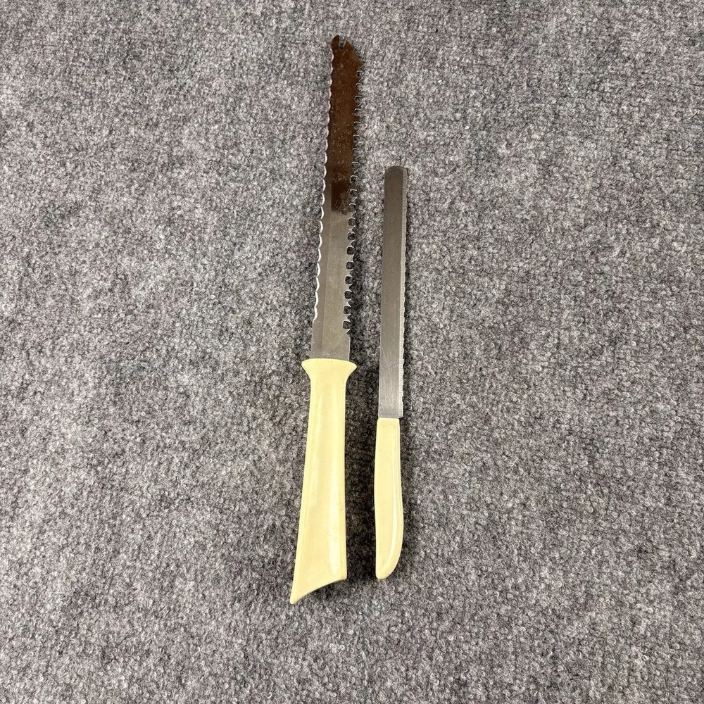 Vintage 60s Quikut Knives Lot of 2 Serrated Kitchen Bread &‎ Butter Utility USA