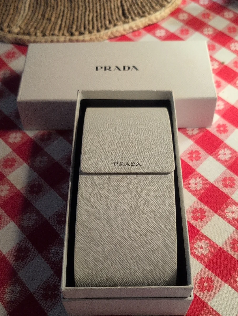 NWTO Prada Sunglasses nwto designer