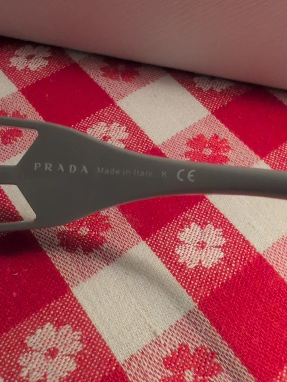 NWTO Prada Sunglasses nwto designer