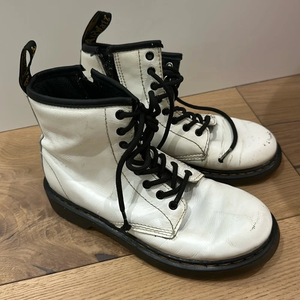 Dr. Martens girls 1460