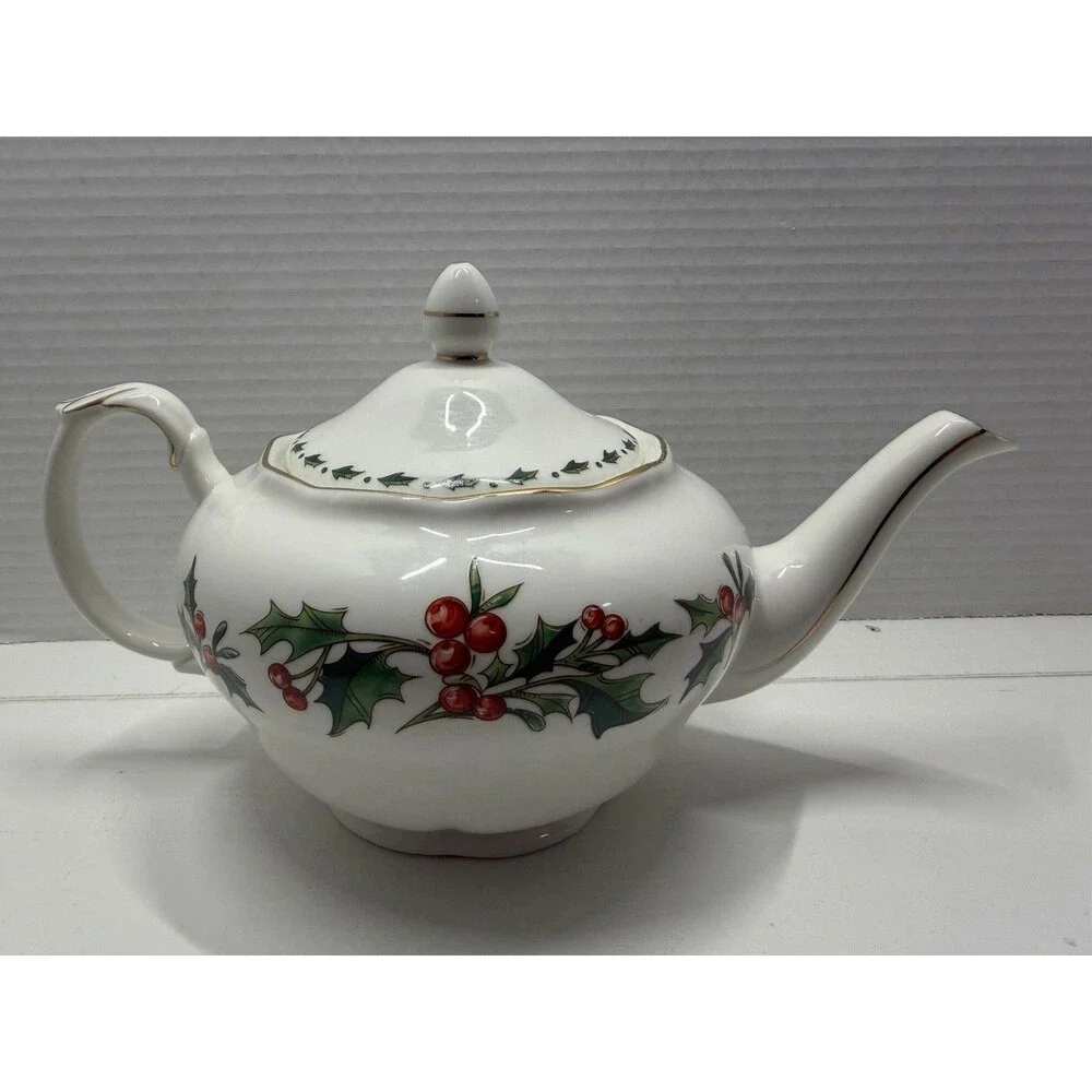 Waldman House Press Cup of Christmas Tea Holly Teapot w/ Lid Ceramic 4 Cup
