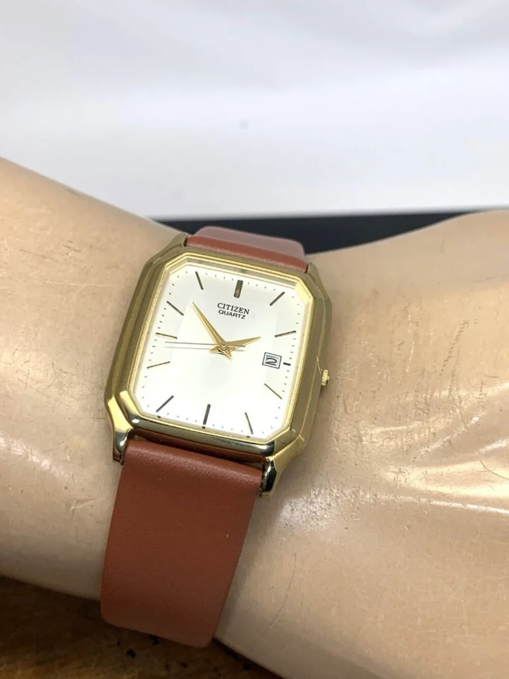 Citizen men watch