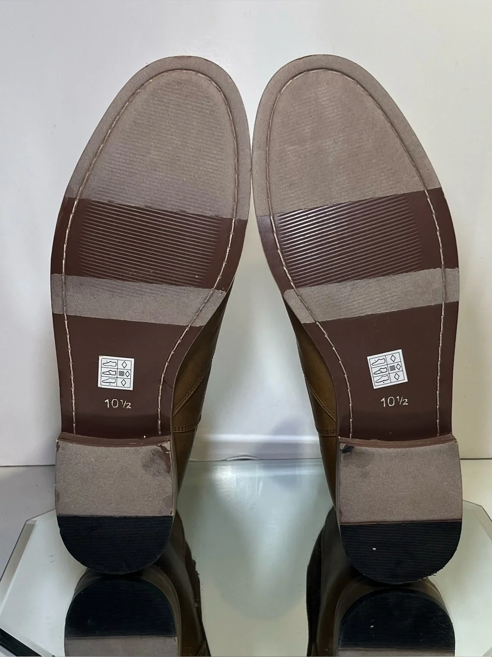 Crevo gently used