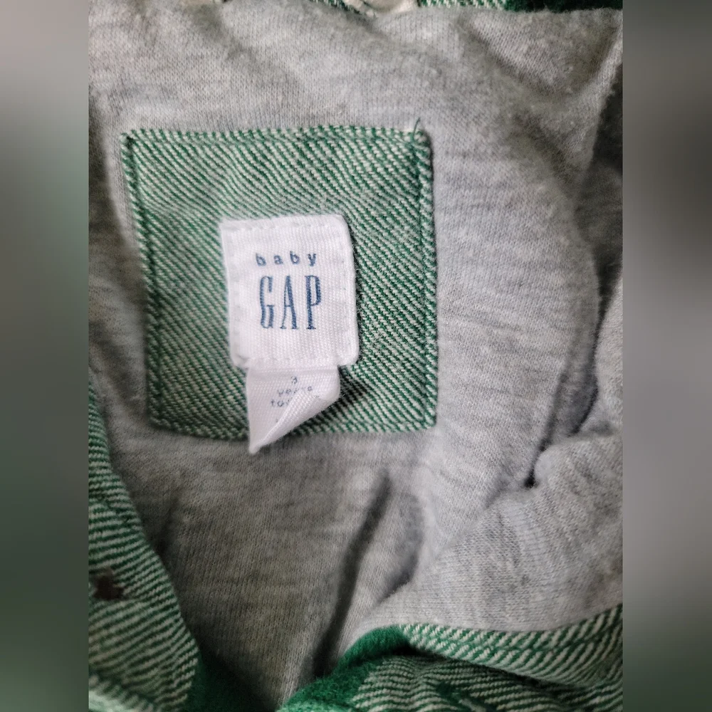 GAP boy green