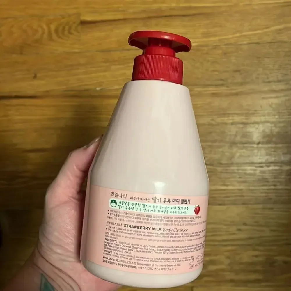 KWAILNARA Strawberry Milk Body Cleanser 19.75 oz