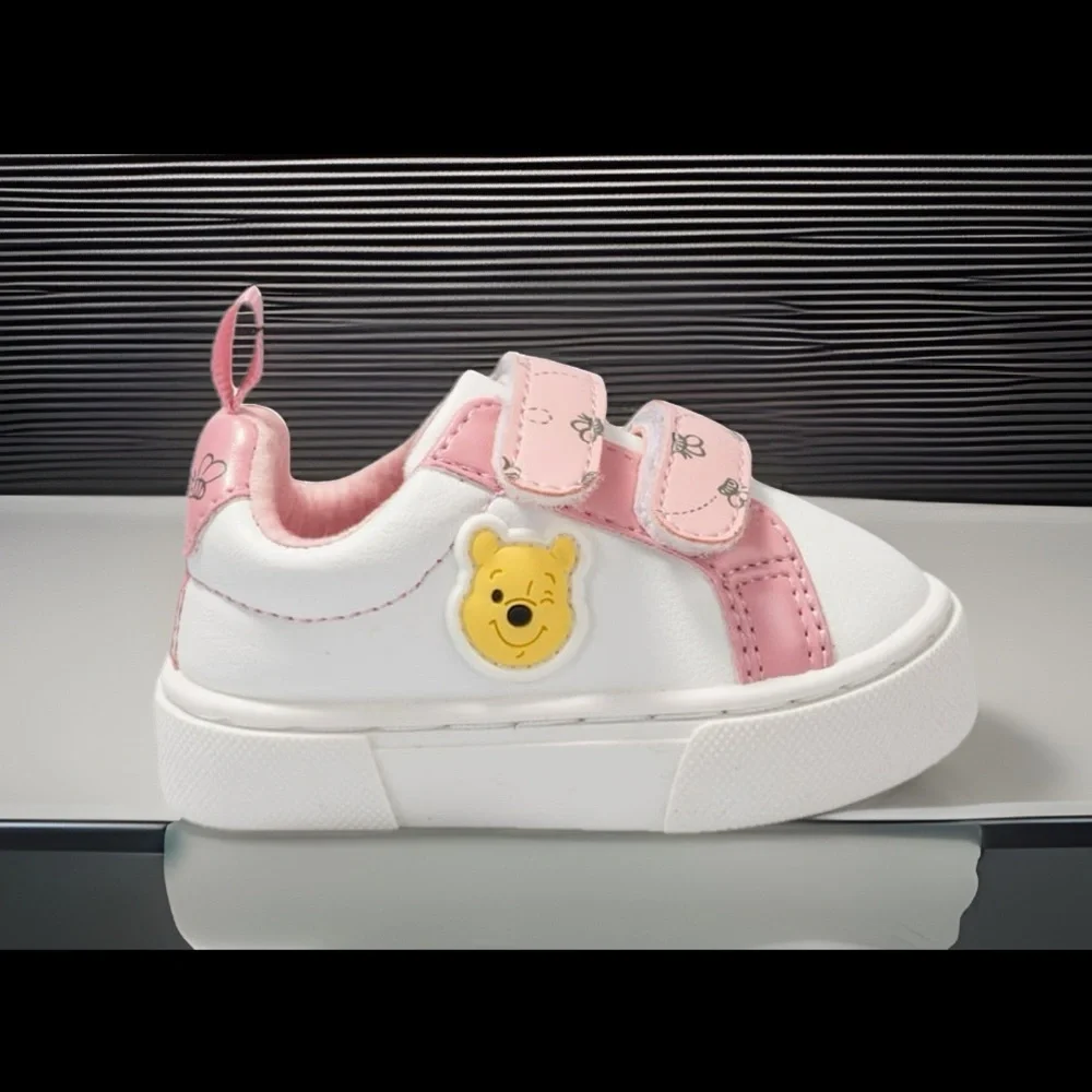 Disney Winnie the Pooh W/Pink & White Design Baby Girl Sneaker Foam Cushioning