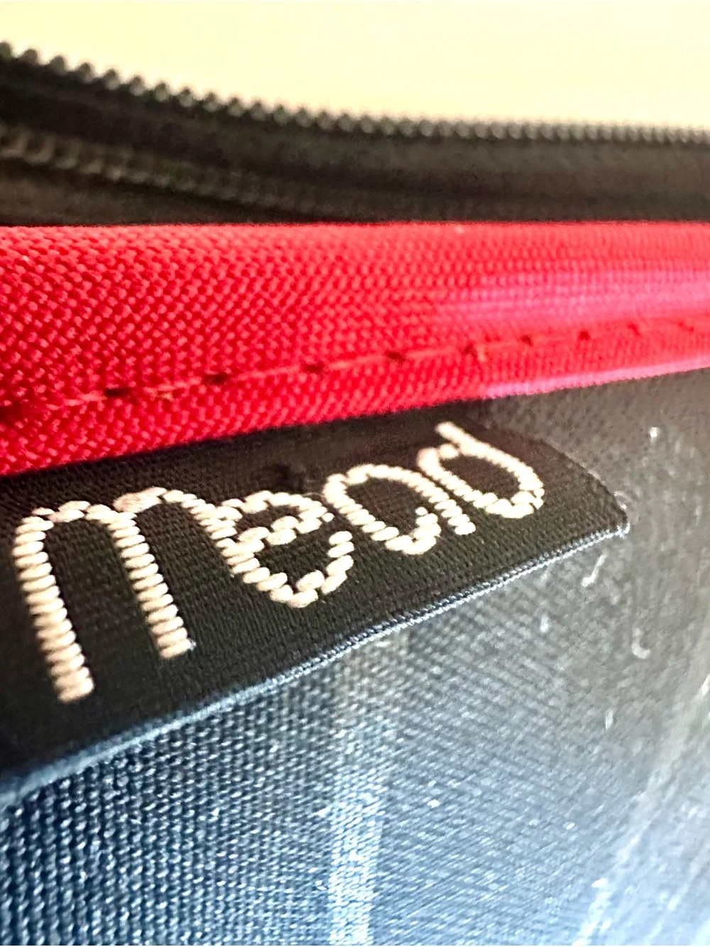 Mead vintage zippered