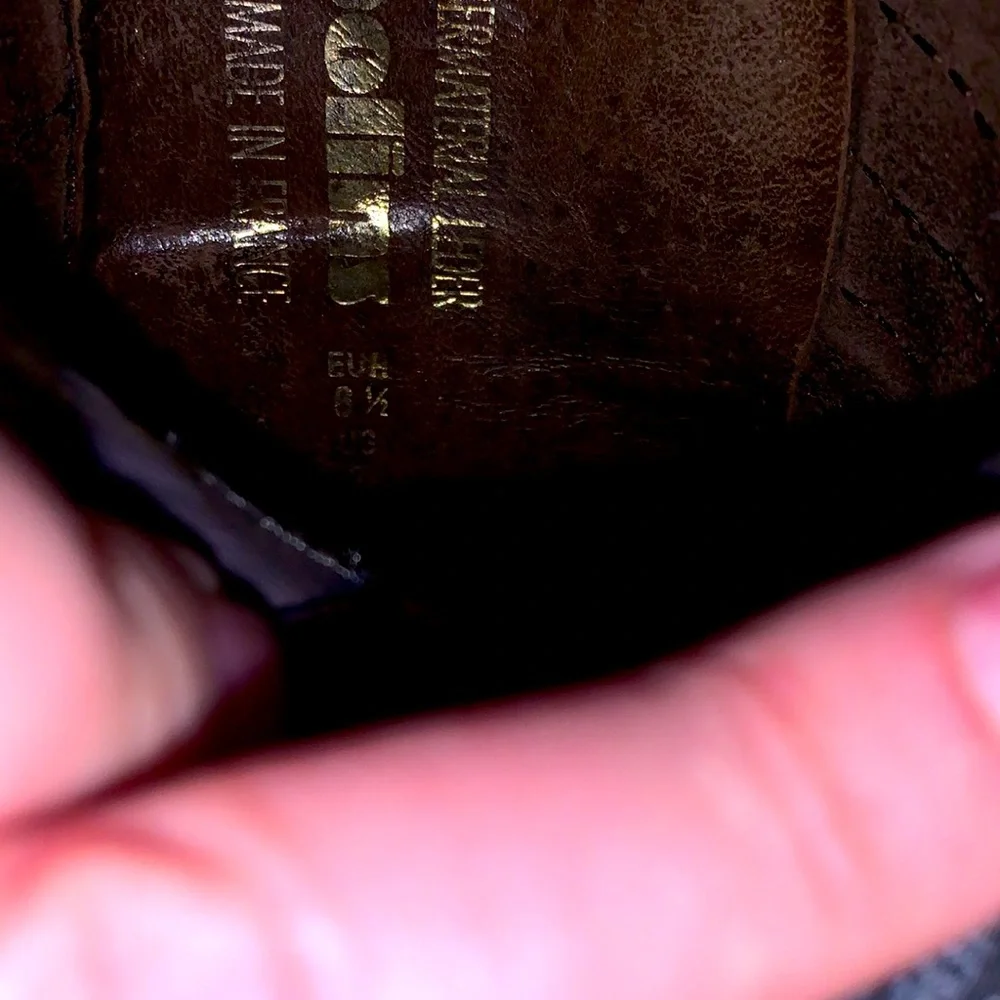 Mephisto website says