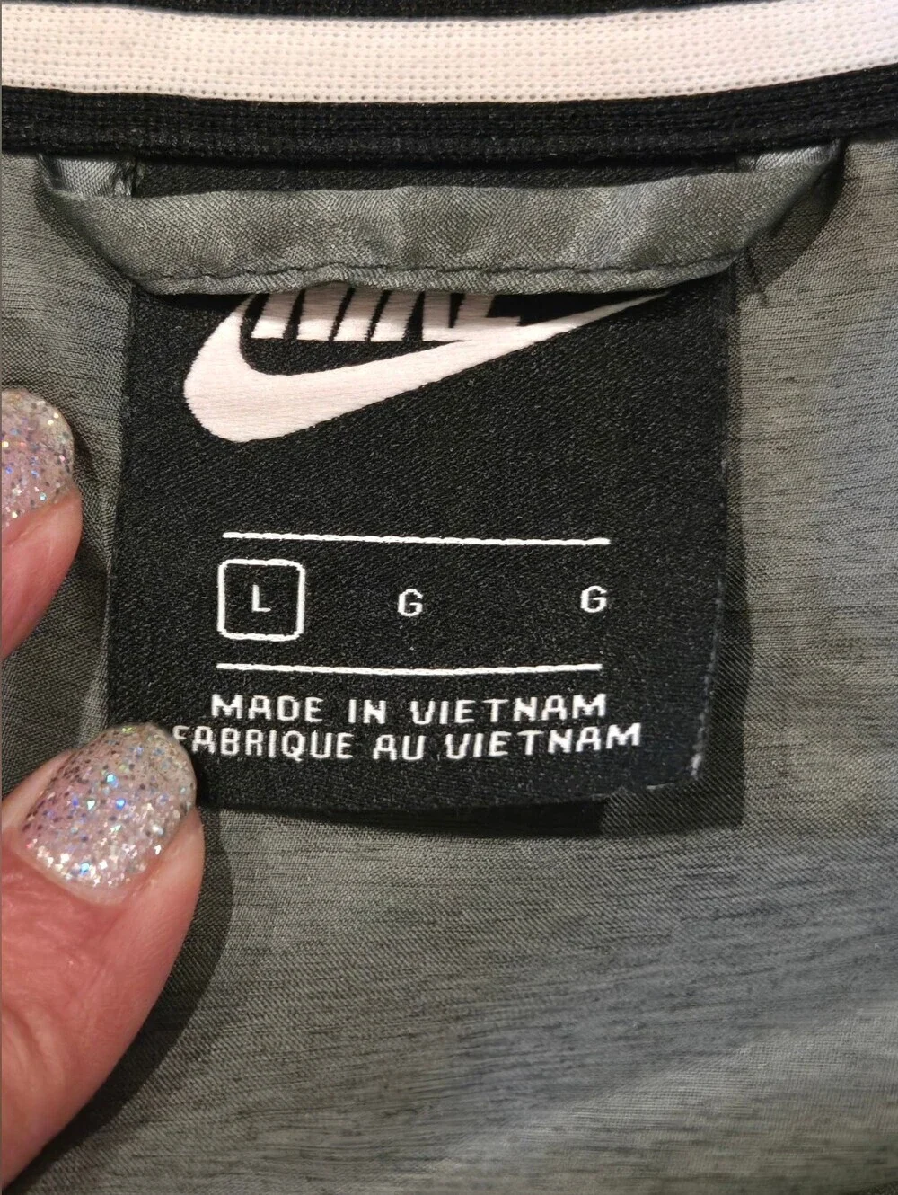 Nike lightweight hooded