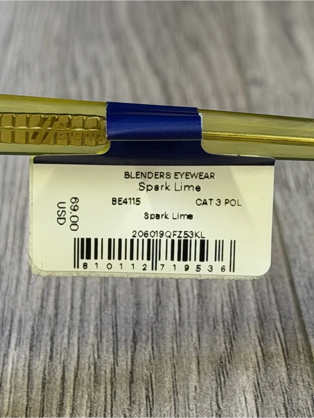 Blenders Eyewear brand new
