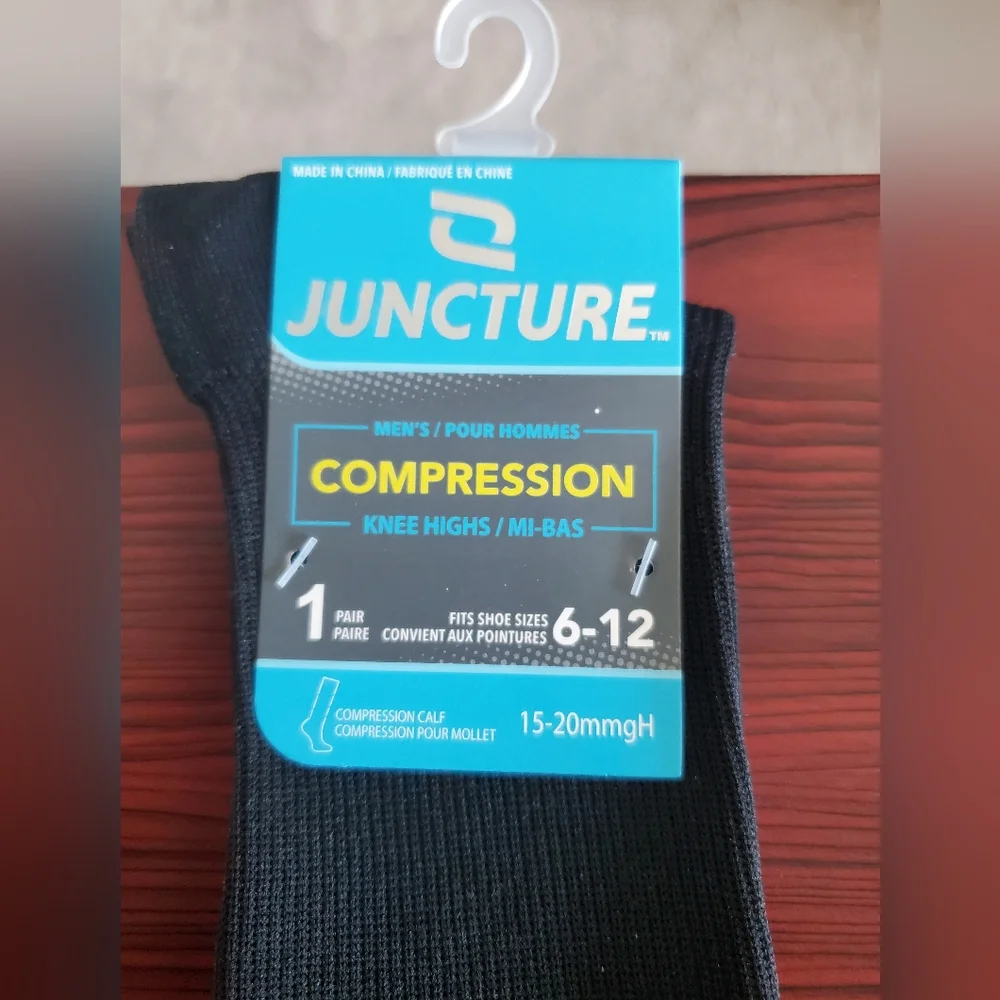 Juncture compression socks