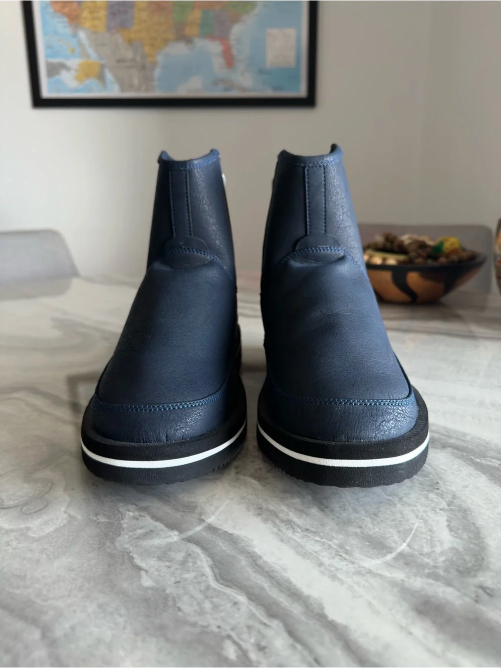Suicoke sleek lightweight