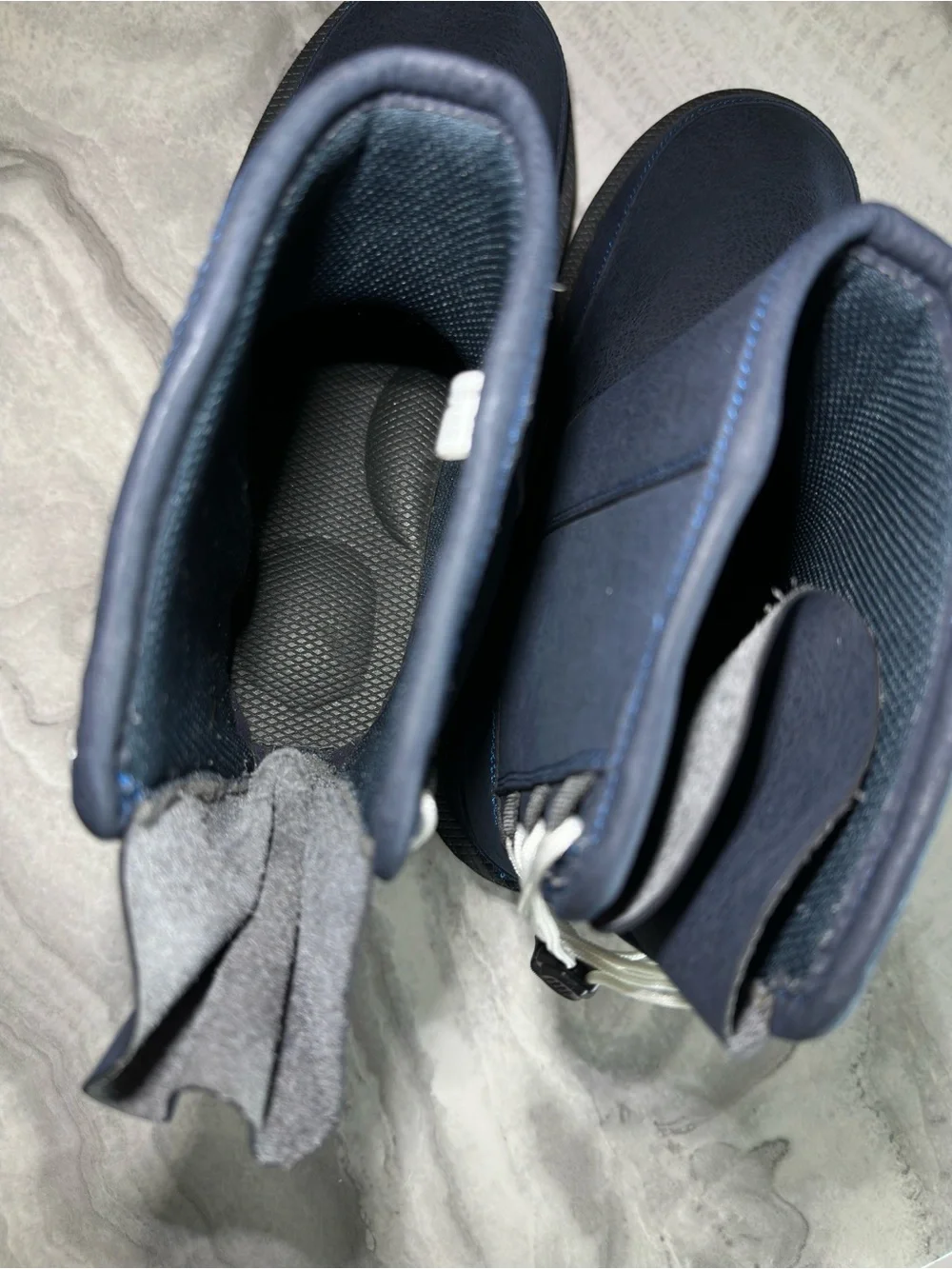 Suicoke sleek lightweight