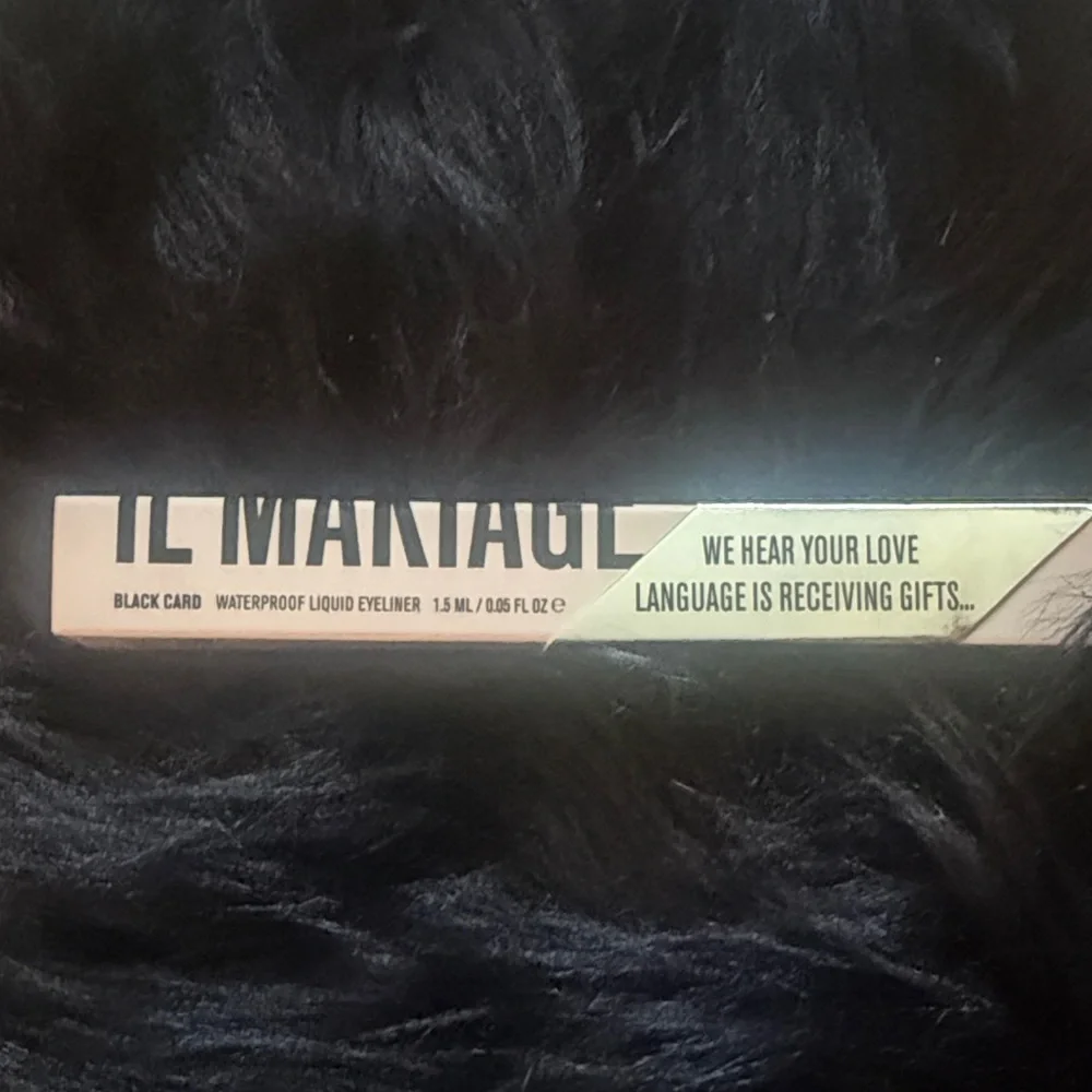 IL MAKIAGE Black Waterproof Liquid Eyeliner