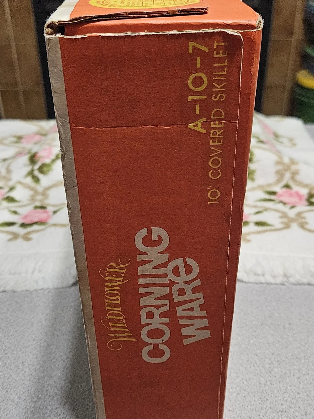 New In Box! Wildflower Corningware 10