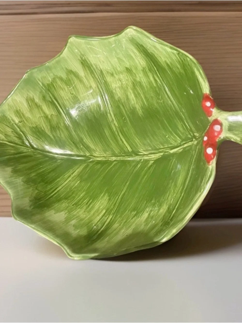 Maxcera Pinecone Holly Leaf Ceramic,Discontinued Vintage Serving Bowl 12x8.5in