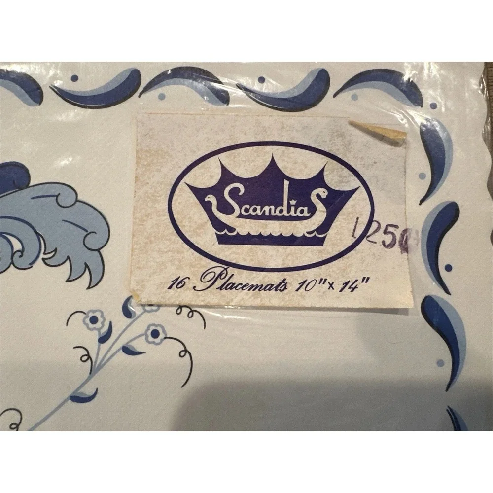 Scandia paper placemats