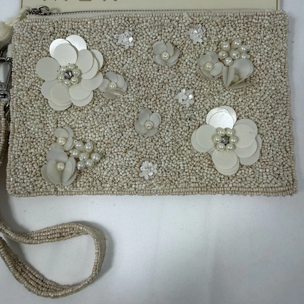 Sol And Mer Ivory Beaded Floral Wristlet Clutch Bachelorette Party Wedding‎ Glam