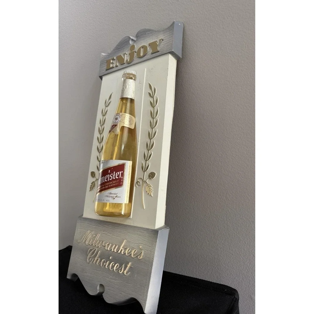 Vintage‎ Braumeister Beer 3D Molded Plastic Sign Milwaukee's Choicest Breweriana