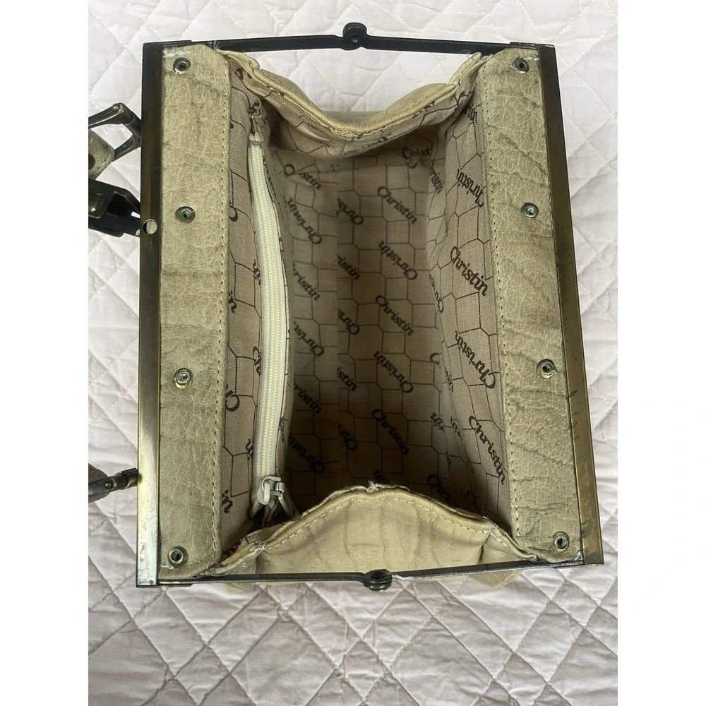 The Unbranded Brand pocket quality unknown