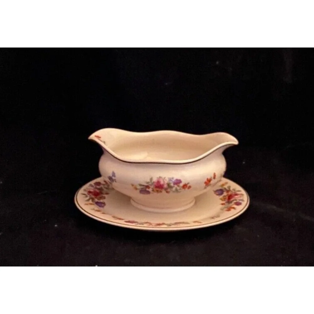 Syracuse‎ Old Ivory Sharon Gravy Boat w/ attached underplate USA HTF