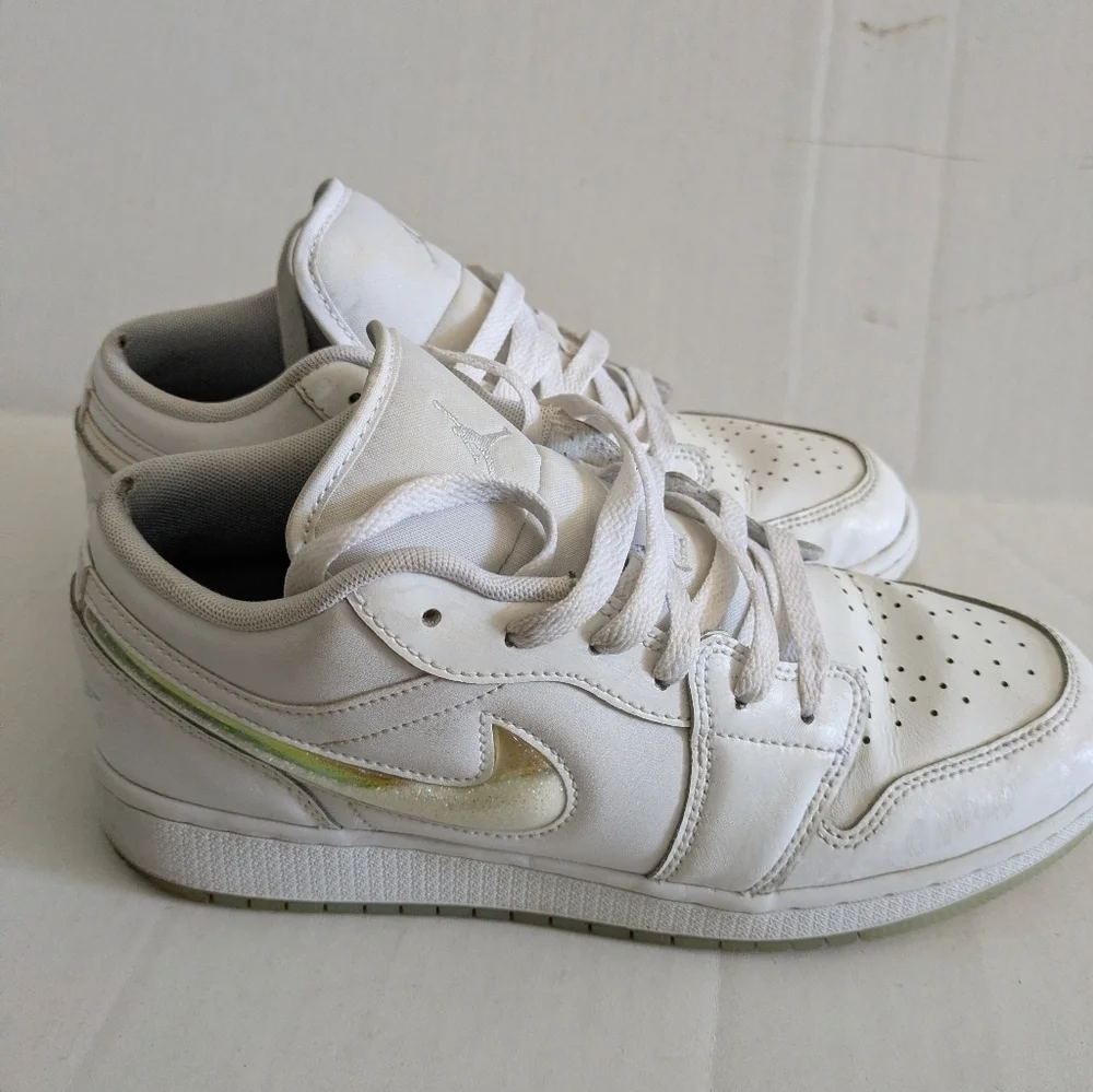 Nike questions leave