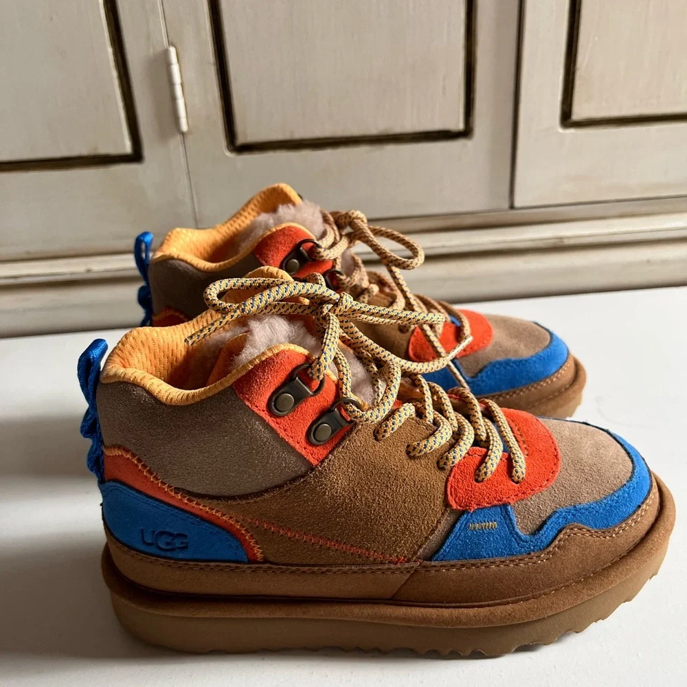 New UGG Unisex-Child K Highland Hi Heritage Sneaker Brown blue orange suede 2