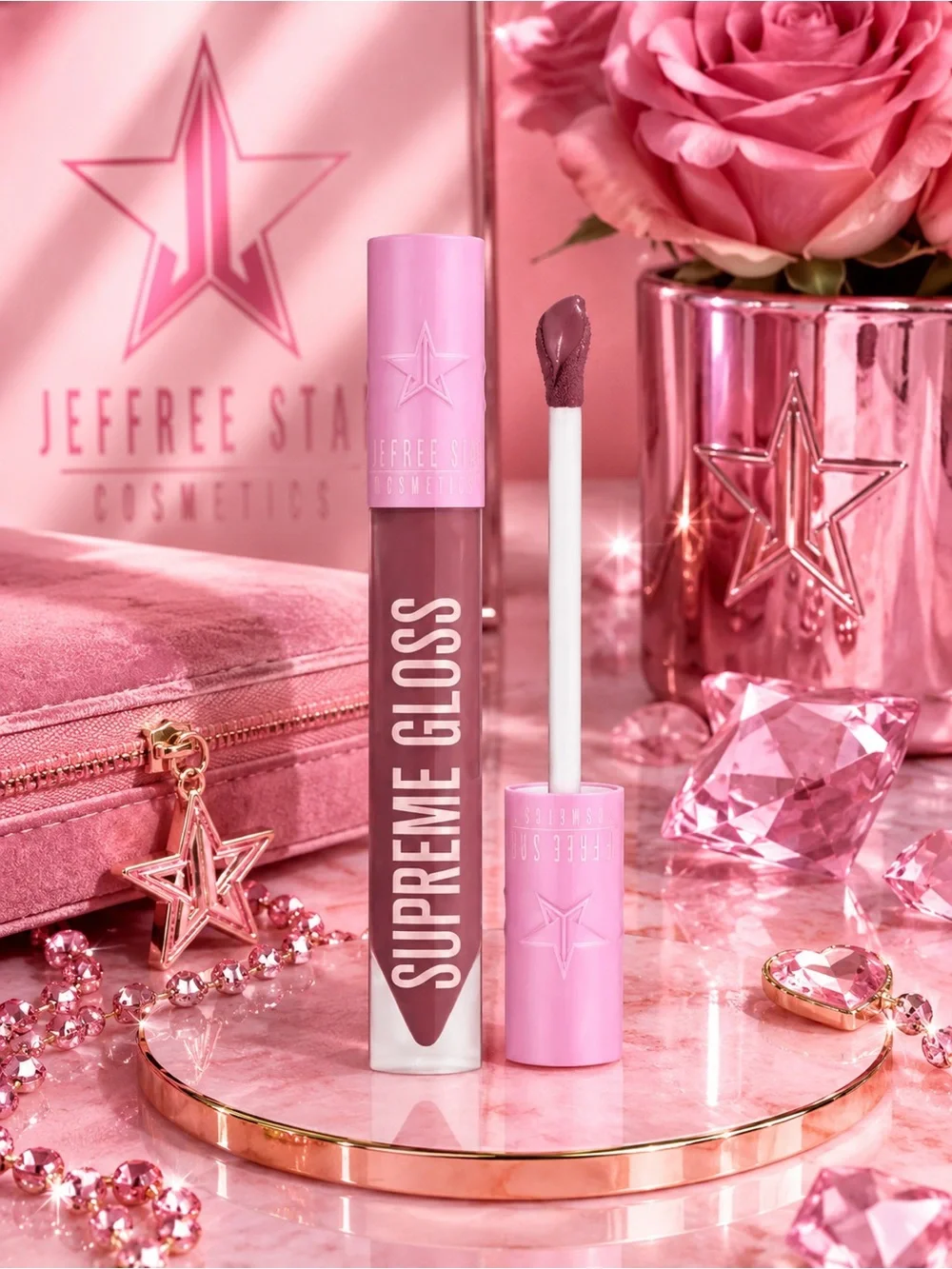 Jeffree Star describe petal coverage