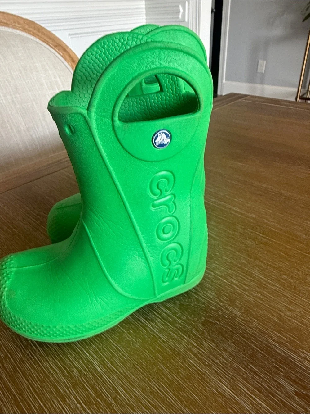 N/A little rain crocs