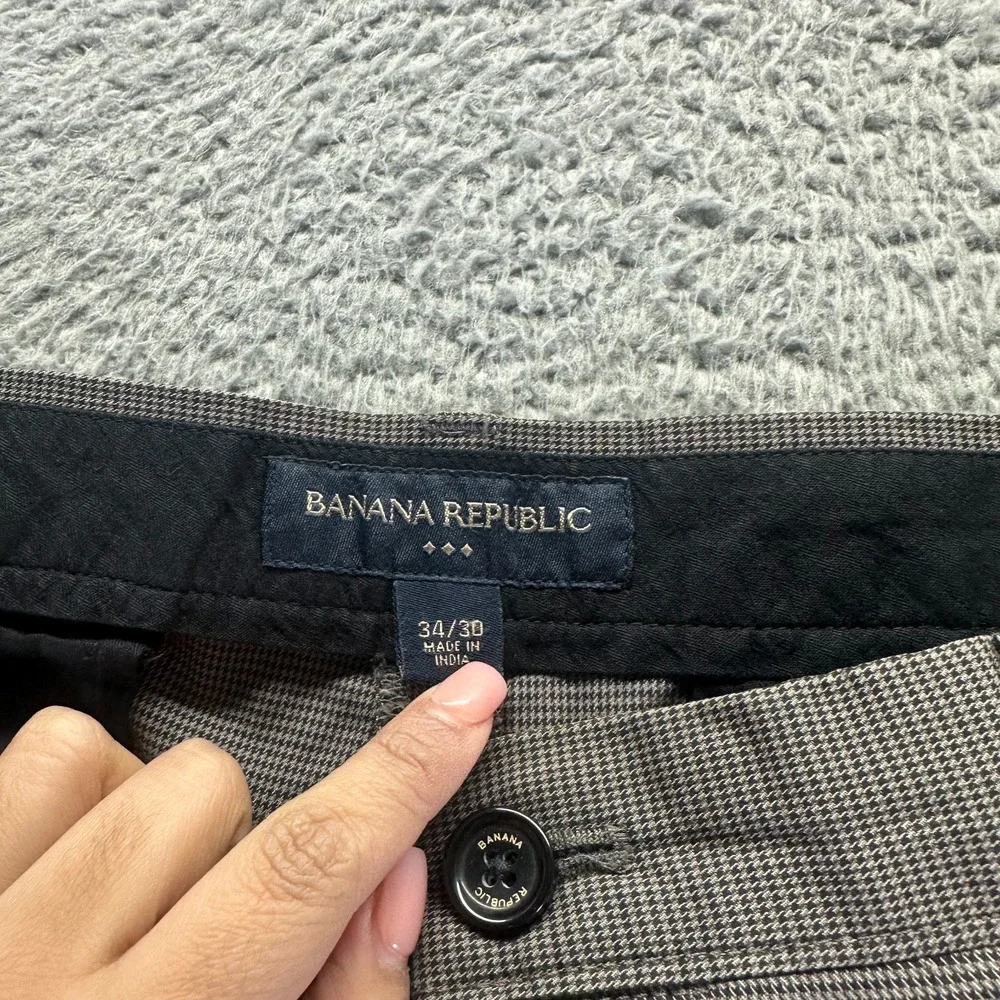 Banana Republic before purchasing