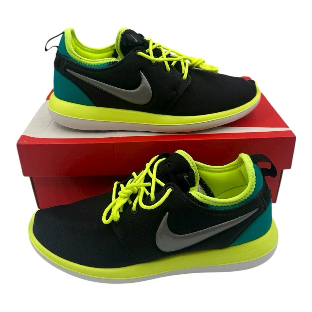 Nike Roshe Two GS Running Shoes YOUTH Kids Sz 4 Y Black/Volt Sneakers 844653-003