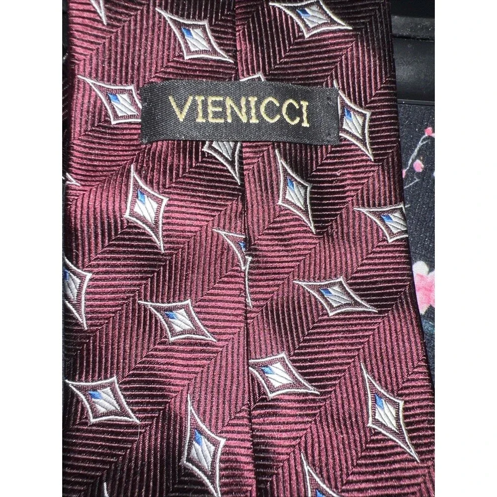 Diamond Supply Co. vienicci tie