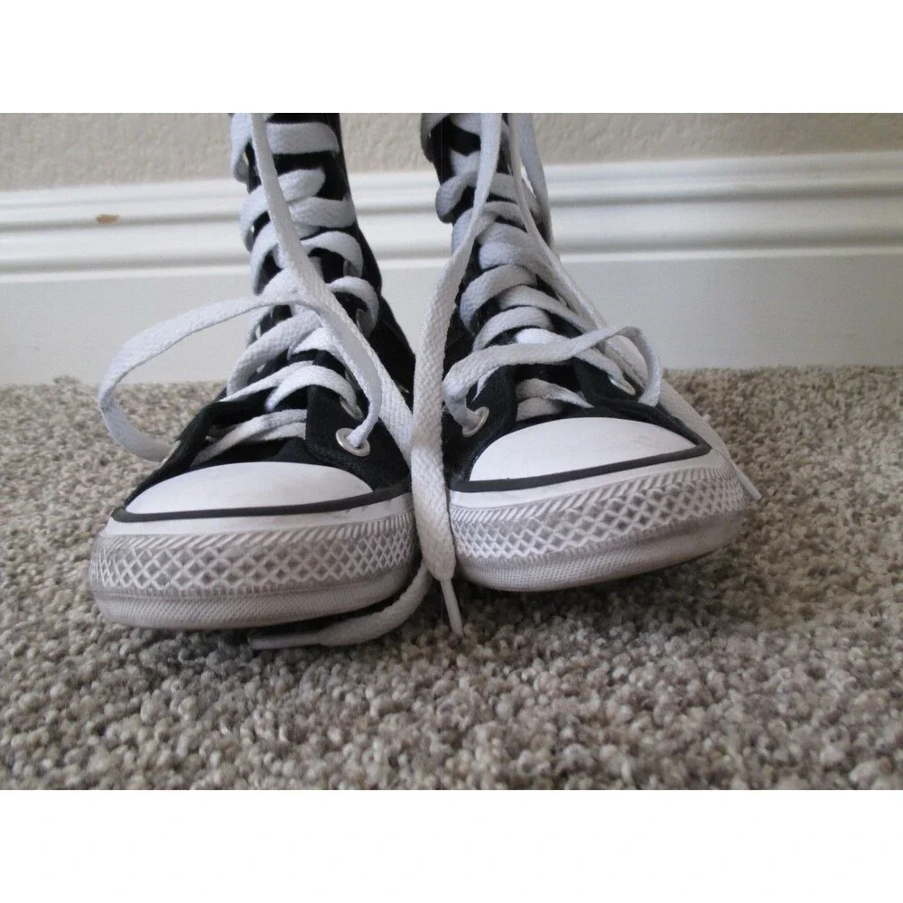 Converse all knee