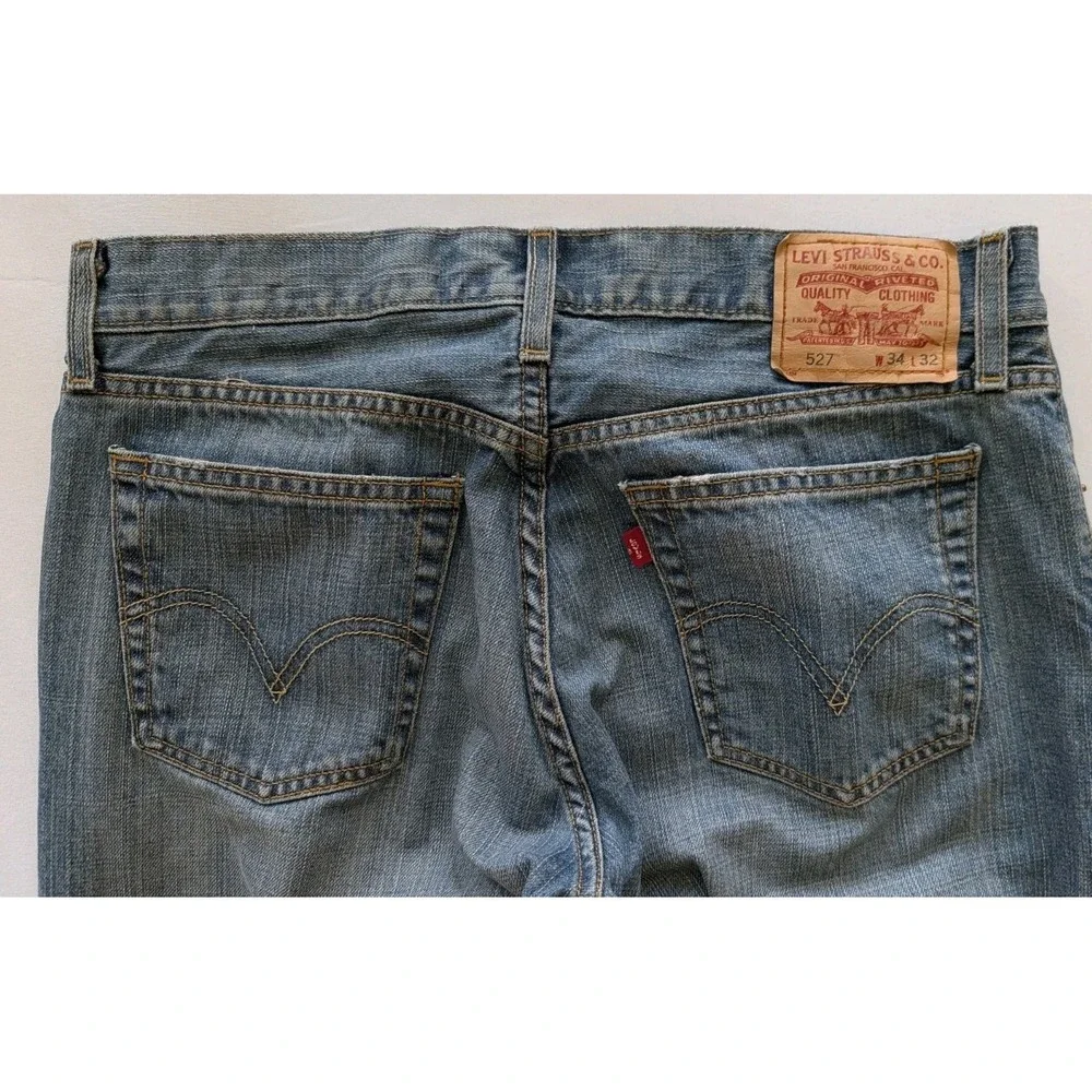 Levis levi 527